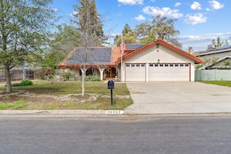 15152 Oak Ranch Dr, Visalia, CA 93292