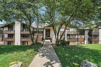 1400 Heritage Landing Unit 202, Saint Charles, MO 63303