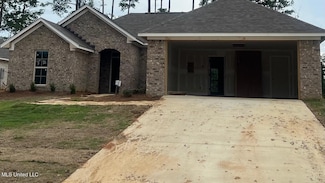 205 Hemingway Cir, Canton, MS 39046