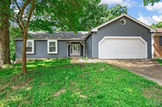 3620 Cinnamon Tree Ln, Saint Louis, MO 63129