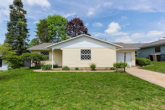 1943 Piedmont Way, South Bend, IN 46614