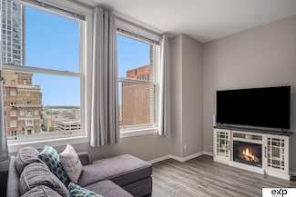 300 S 16 St Unit 807, Omaha, NE 68102