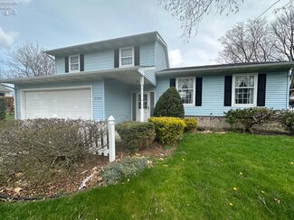 2706 Sweetbriar Dr, Sandusky, OH 44870