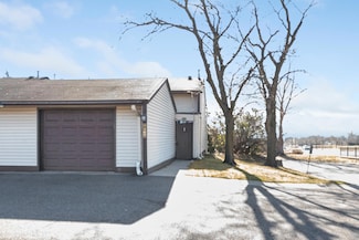 7403 142nd Street Ct, Saint Paul, MN 55124