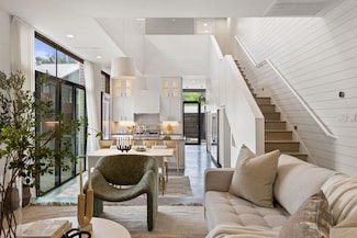 607 Terrell Hill Dr Unit B, Austin, TX 78704