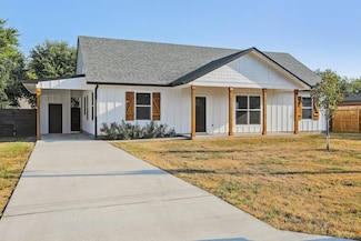 412 Persimmon St, Bastrop, TX 78602