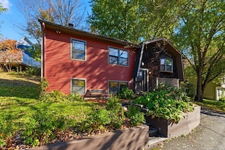 162 Pendleton Ave, Chicopee, MA 01020