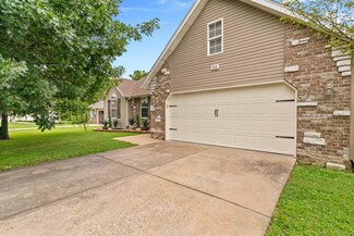 412 Ace Ct, Nixa, MO 65714