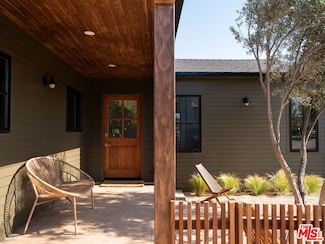 7907 Croydon Ave, Los Angeles, CA 90045
