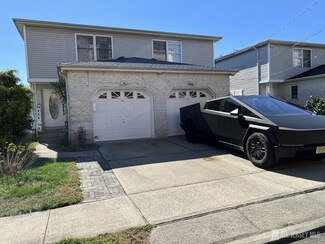 35-37 Beverly St, Carteret, NJ 07008