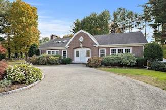 27 Whittier Rd, Milton, MA 02186