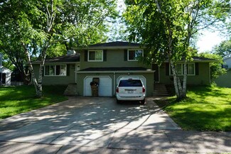 3717 Sunbrook Rd, Madison, WI 53704
