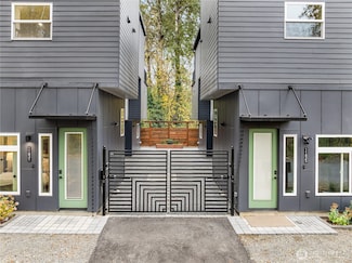 11825 59th Ave S Unit C, Seattle, WA 98178