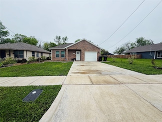4422 Washington St, Greenville, TX 75401