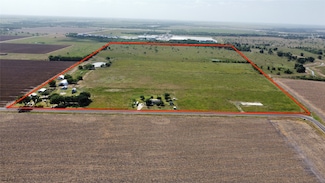 9919 Bohacek Rd, Beasley, TX 77417