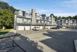 58 Garden Ct Unit 58, Succasunna, NJ 07876