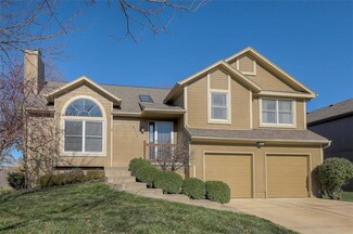 6718 W 157th Terrace, Overland Park, KS 66223