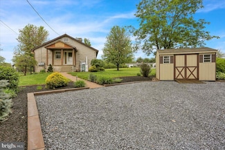 3351 Mountain Rd, Hamburg, PA 19526