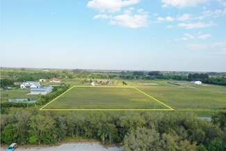 555 65th Ave SW, Vero Beach, FL 32968