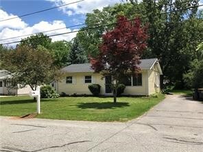42 Douglas Cir, Greenville, RI 02828