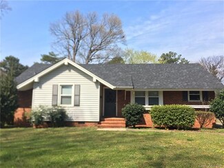 3520 Manchester Dr, Charlotte, NC 28217