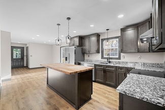 2038 Ogburn Chapel Rd, Clarksville, TN 37042