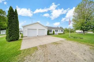 10639 Hanover Rd, Hanover, MI 49241