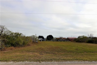 1406 3rd St, Bayside, TX 78340
