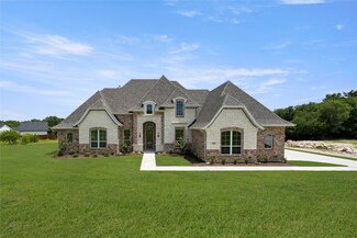 4810 Bonanza Dr, Midlothian, TX 76065