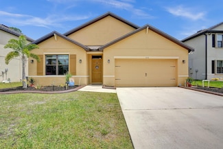 6110 NW Regent St, Port Saint Lucie, FL 34983