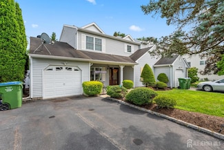 10 Stonewall Dr, Edison, NJ 08820