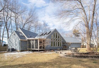 70 Tide Mill Rd, Hampton, NH 03842