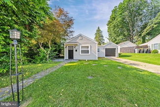 1615 W Willow Run Dr, Wilmington, DE 19805