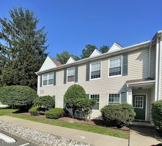 23D Hanover Square Unit 23, Middlesex, NJ 08846
