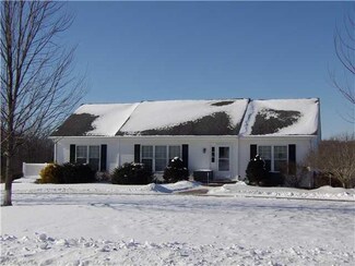 1046 Larue Rd, Clifton Springs, NY 14432