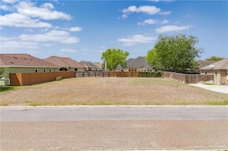 1321 Jacinth Dr, Weslaco, TX 78596