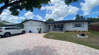 7809 NW 40th Ct, Coral Springs, FL 33065