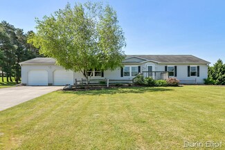 81 Meadowlark Dr, Ionia, MI 48846