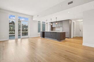 218 W 103rd St Unit 12B, New York, NY 10025