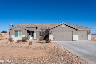 6351 E Saddlehorn Cir, Hereford, AZ 85615