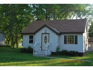 406 406 S Yale Ave, Litchfield, MN 55355