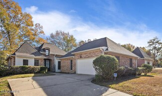 312 Carr Meadow Dr, Ridgeland, MS 39157