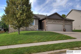 17217 S St, Omaha, NE 68135