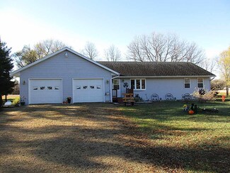 29127 Whispering Ln, Lone Rock, WI 53556