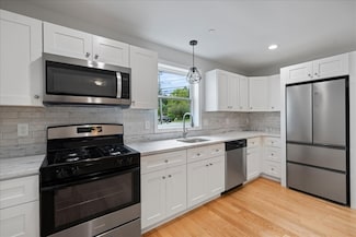 64 N Main St Unit 64, Westford, MA 01886