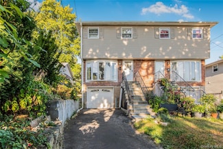 18 South Cir, Yonkers, NY 10703