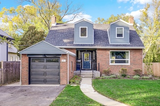 351 Jefferson Ave, Glencoe, IL 60022