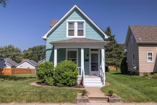 1133 Vine St, Saint Charles, MO 63301