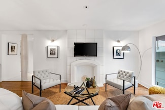 8490 Fountain Ave Unit 202, West Hollywood, CA 90069