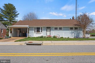 310 College Ave, New Windsor, MD 21776